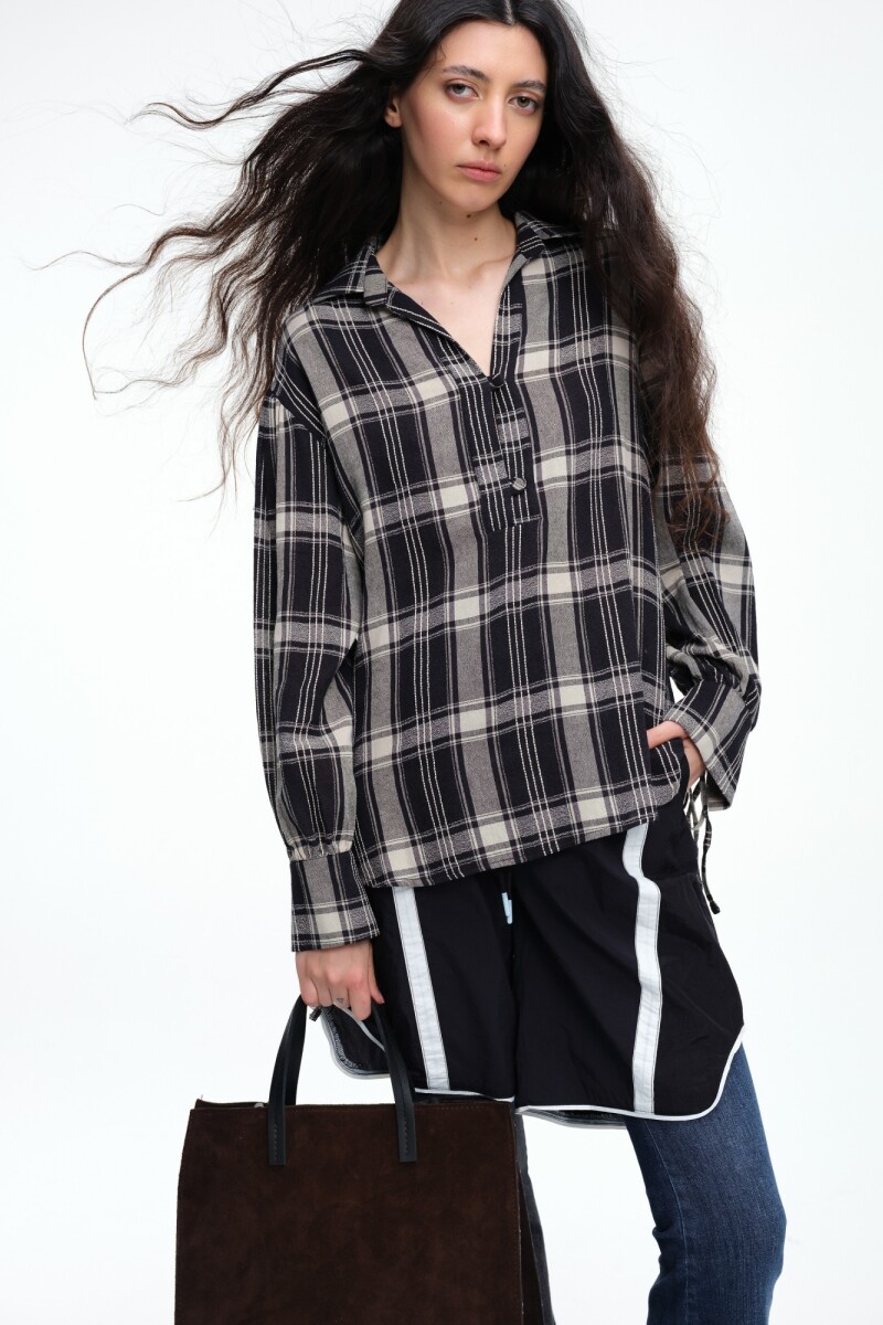 CAMISA ESPALDA ENCAJE Negro