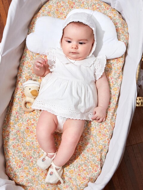 Conjunto De Rana Con Maxi Volante Blanco