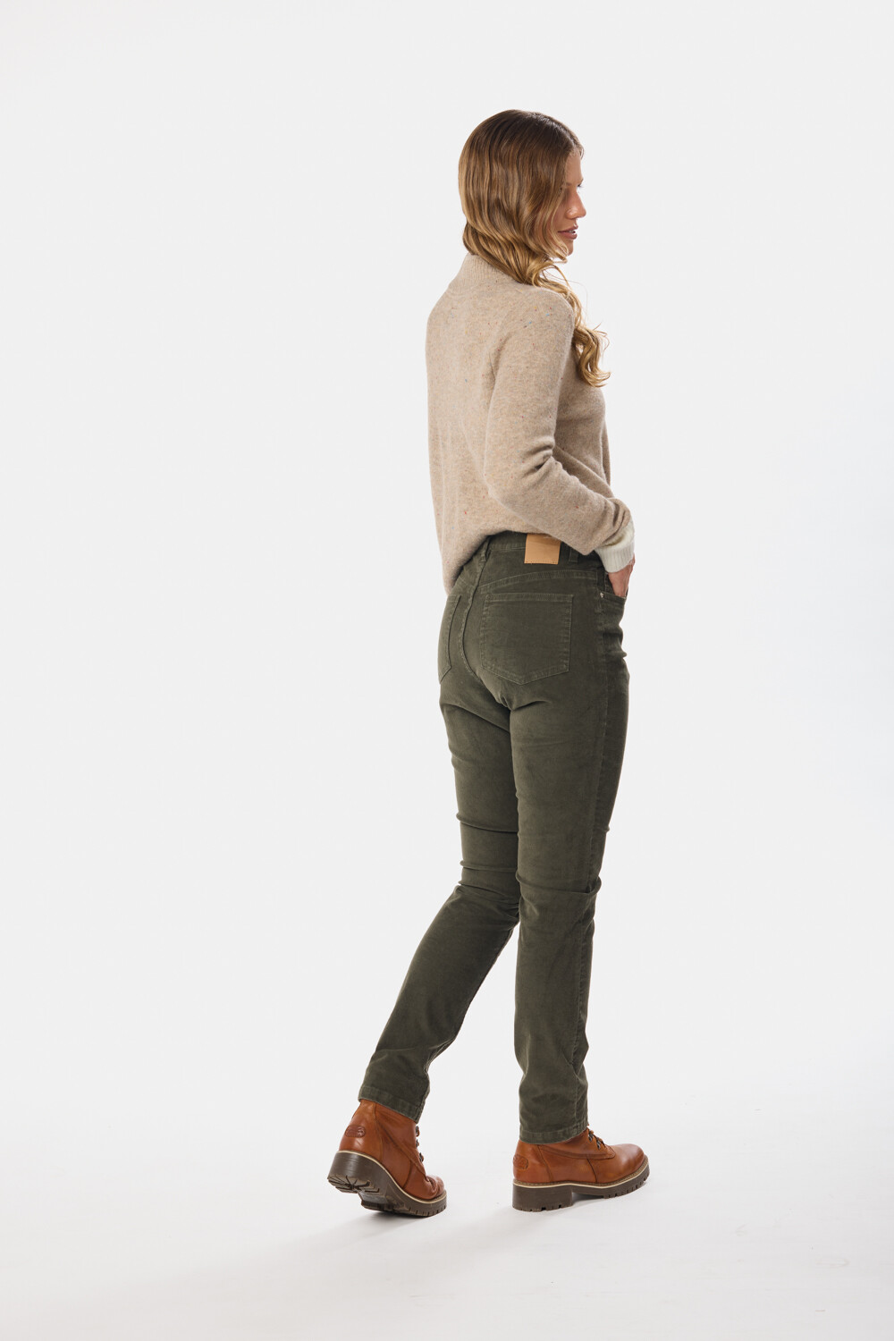 PANTALON DE PANA CON SPANDEX Verde