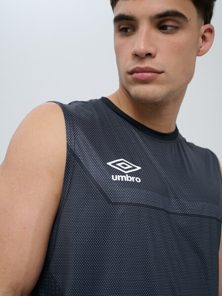 REMERA SIN MANGA AXIS Umbro Hombre 002