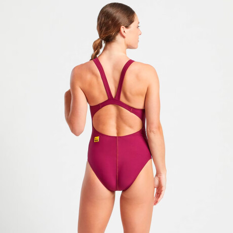 Malla De Baño Mujer Finis Solid BladeBack 40 001