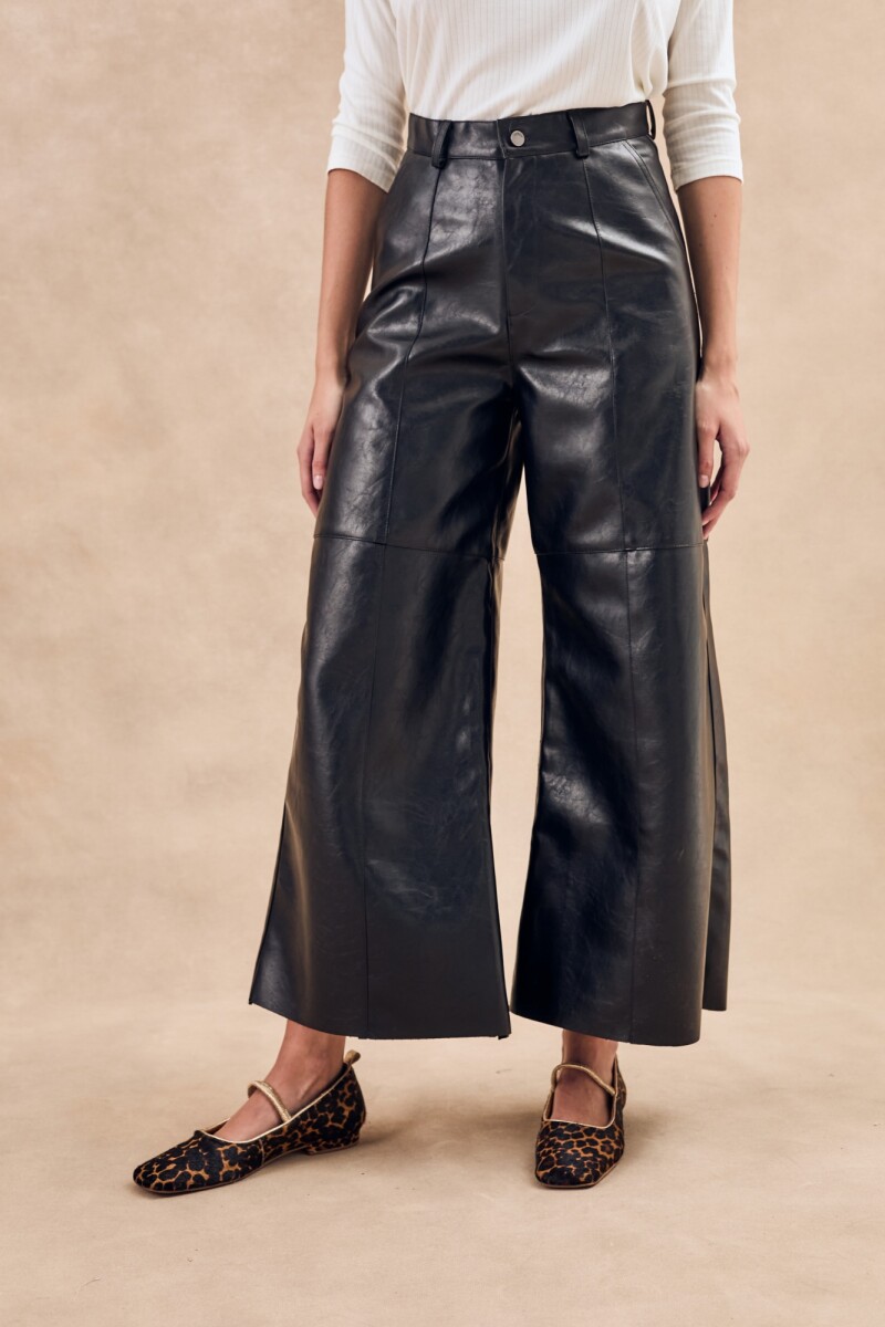 Pantalón Extra Wide Cuero Vegano Negro