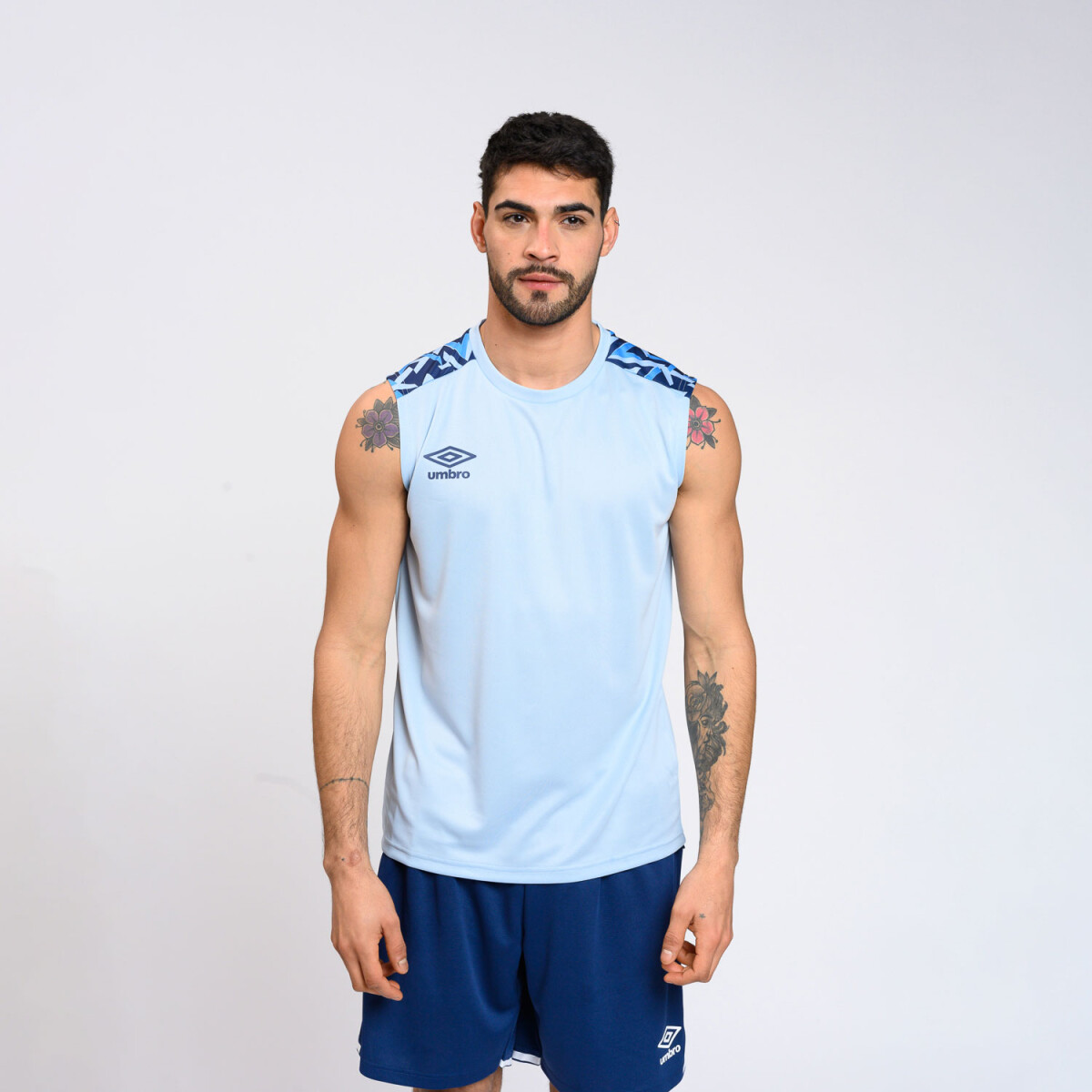 MUSCULOSA POLY HOMBRE Umbro Hombre - 007 