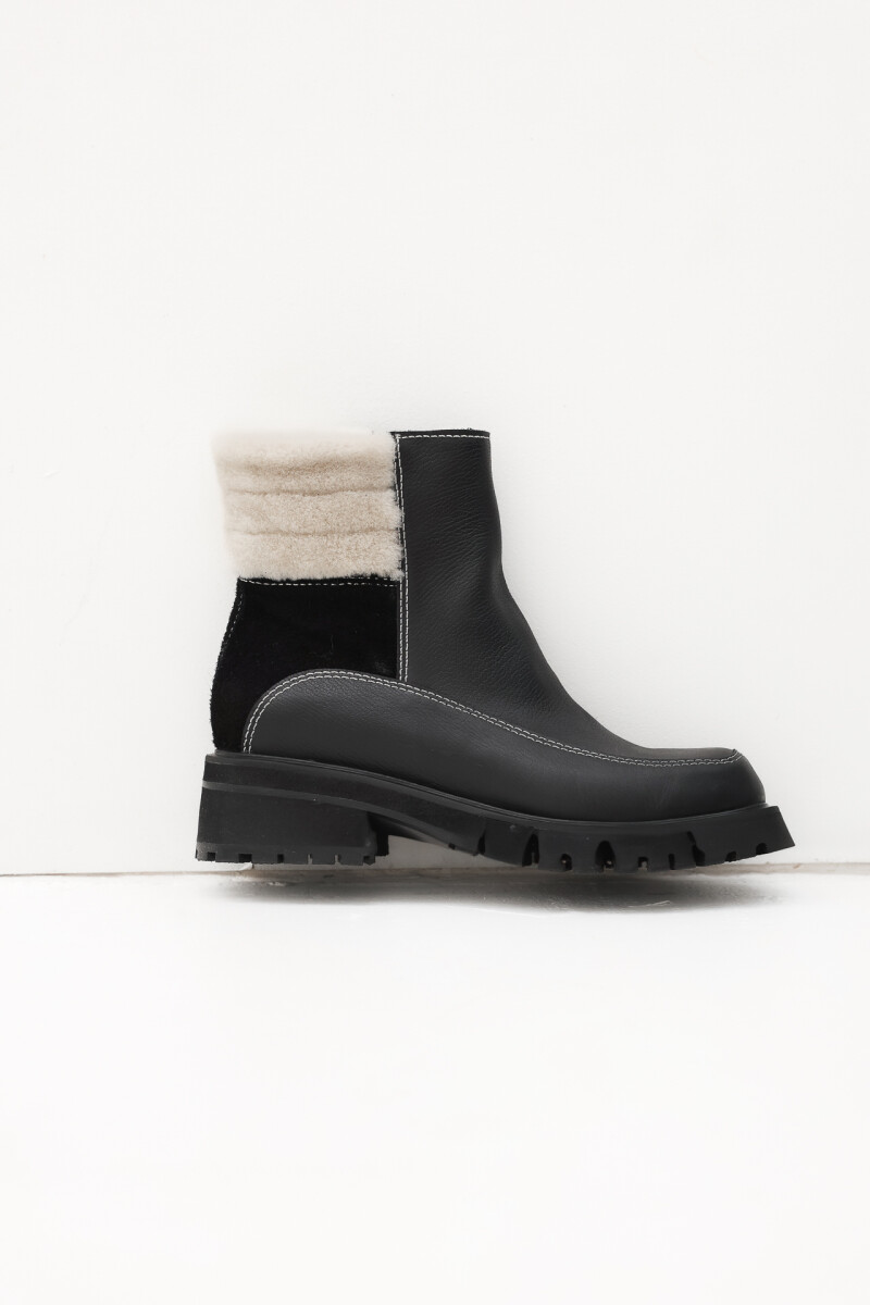 Bota Corderoy Negro