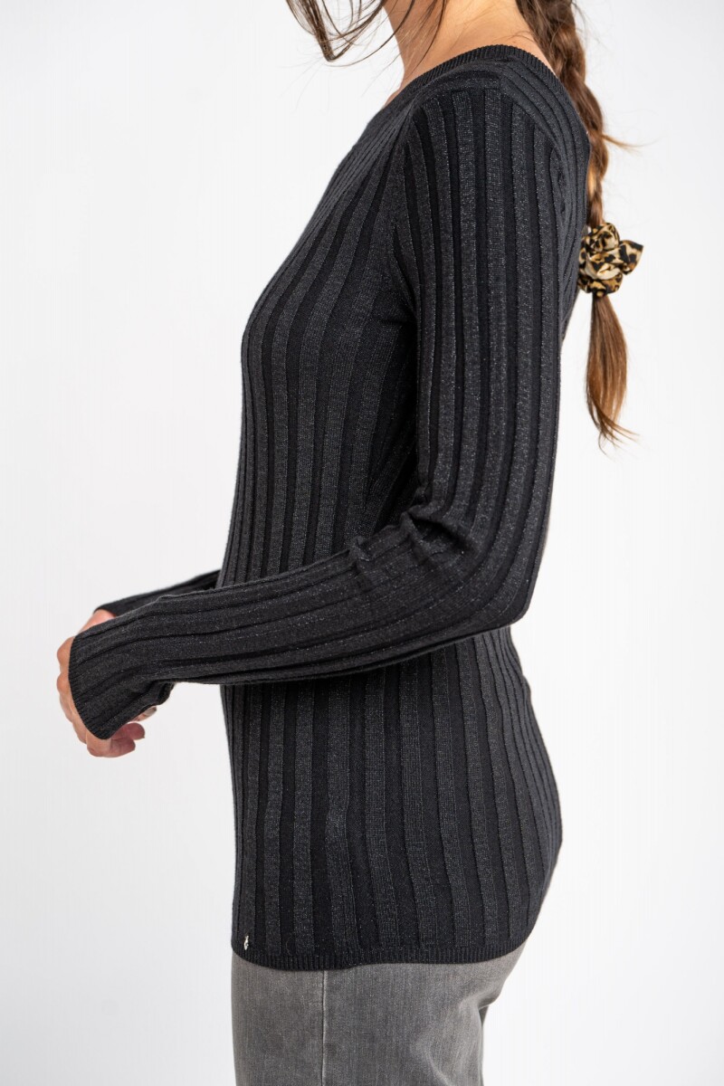 Sweater Negro