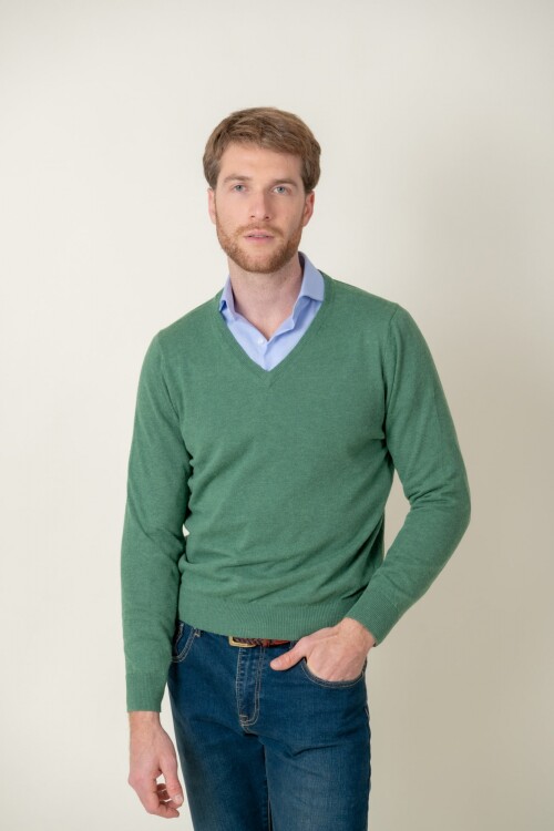 Sweater escote V lana. Verde
