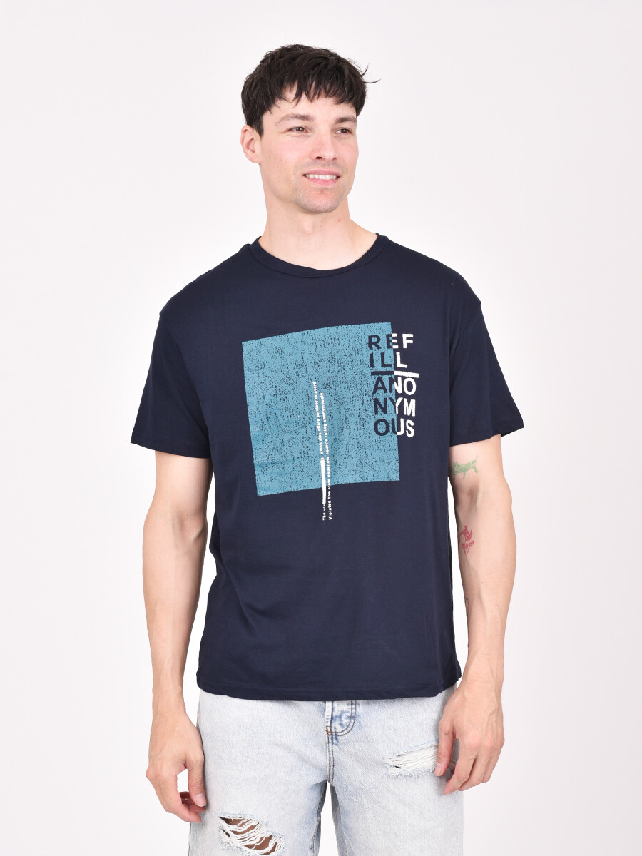 REMERA REFILL - AZUL OSCURO 