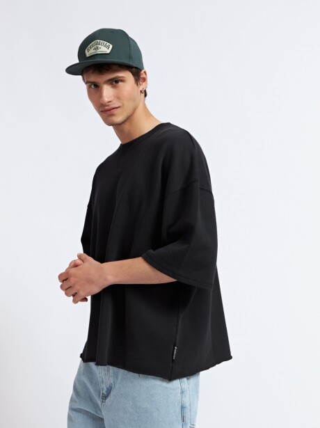 REMERA STONE NEGRO