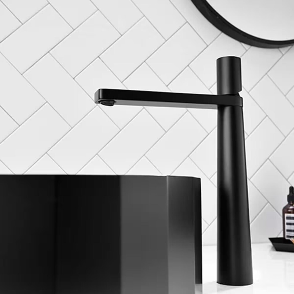 Grifería de lavatorio Monocomando alto de mesada Marbella Negro Mate Grifería De Lavatorio Monocomando Alto De Mesada Marbella Negro Mate