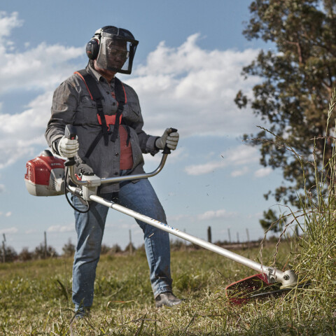 Desmalezadora Stihl FS221 2,3 HP Desmalezadora Stihl FS221 2,3 HP