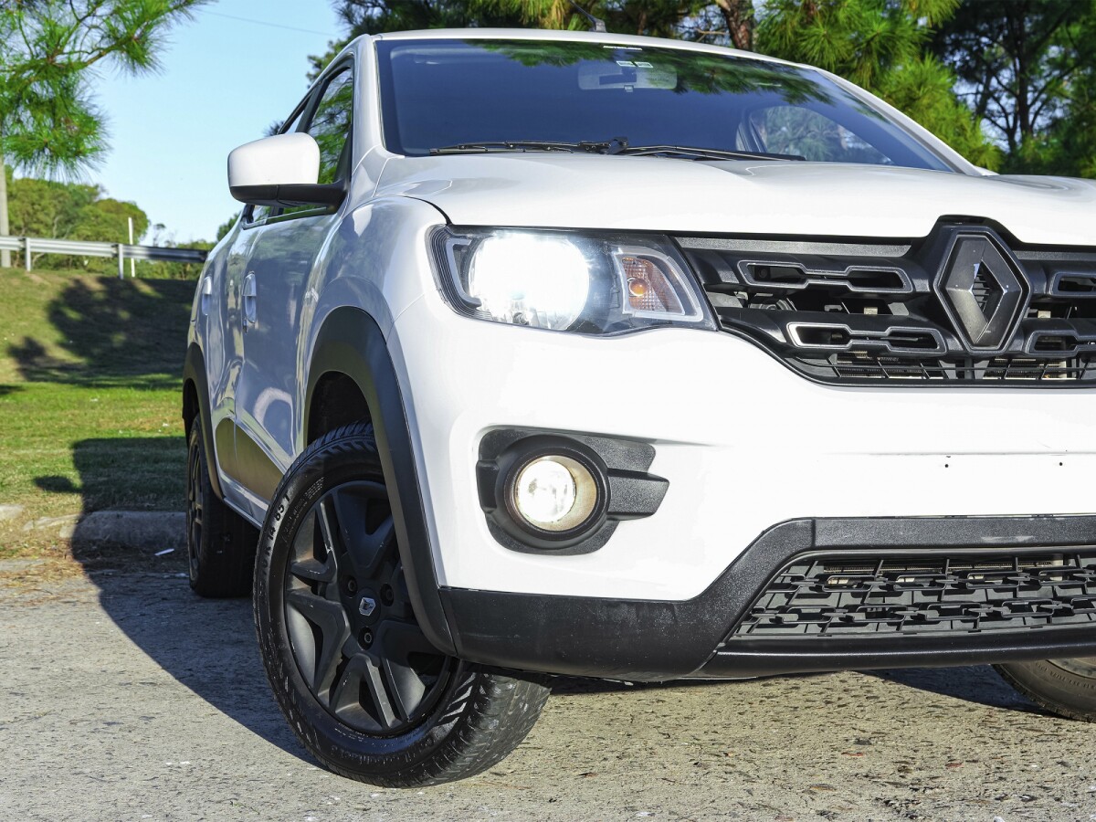 Renault Kwid Intense EXCELENTE ESTADO! | Permuta / Financia Renault Kwid Intense EXCELENTE ESTADO! | Permuta / Financia