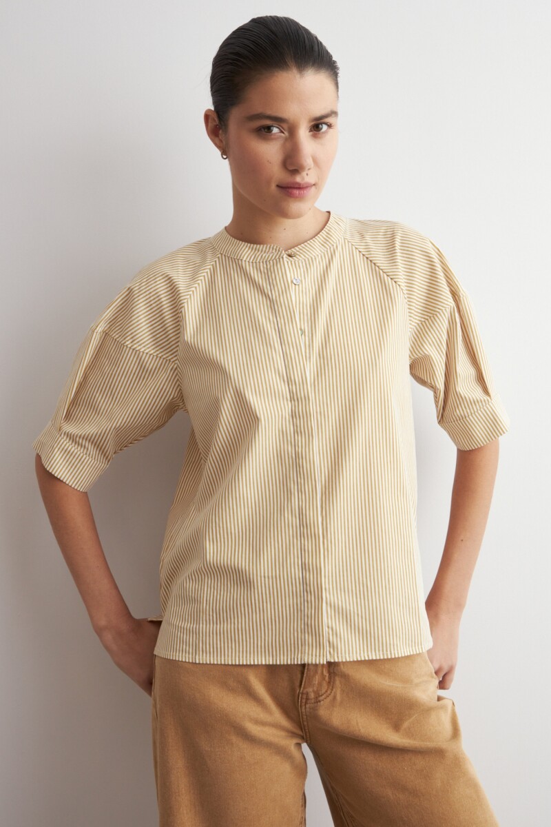 Camisa rayada cuello mao maiz
