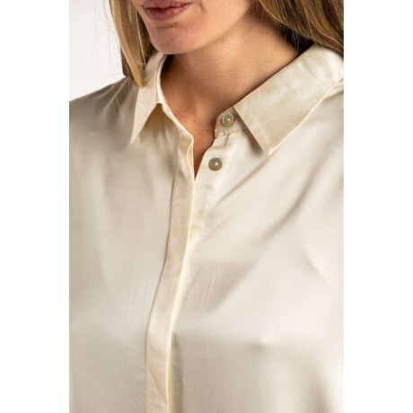 Camisa Saten Ruedo Encaje Arena