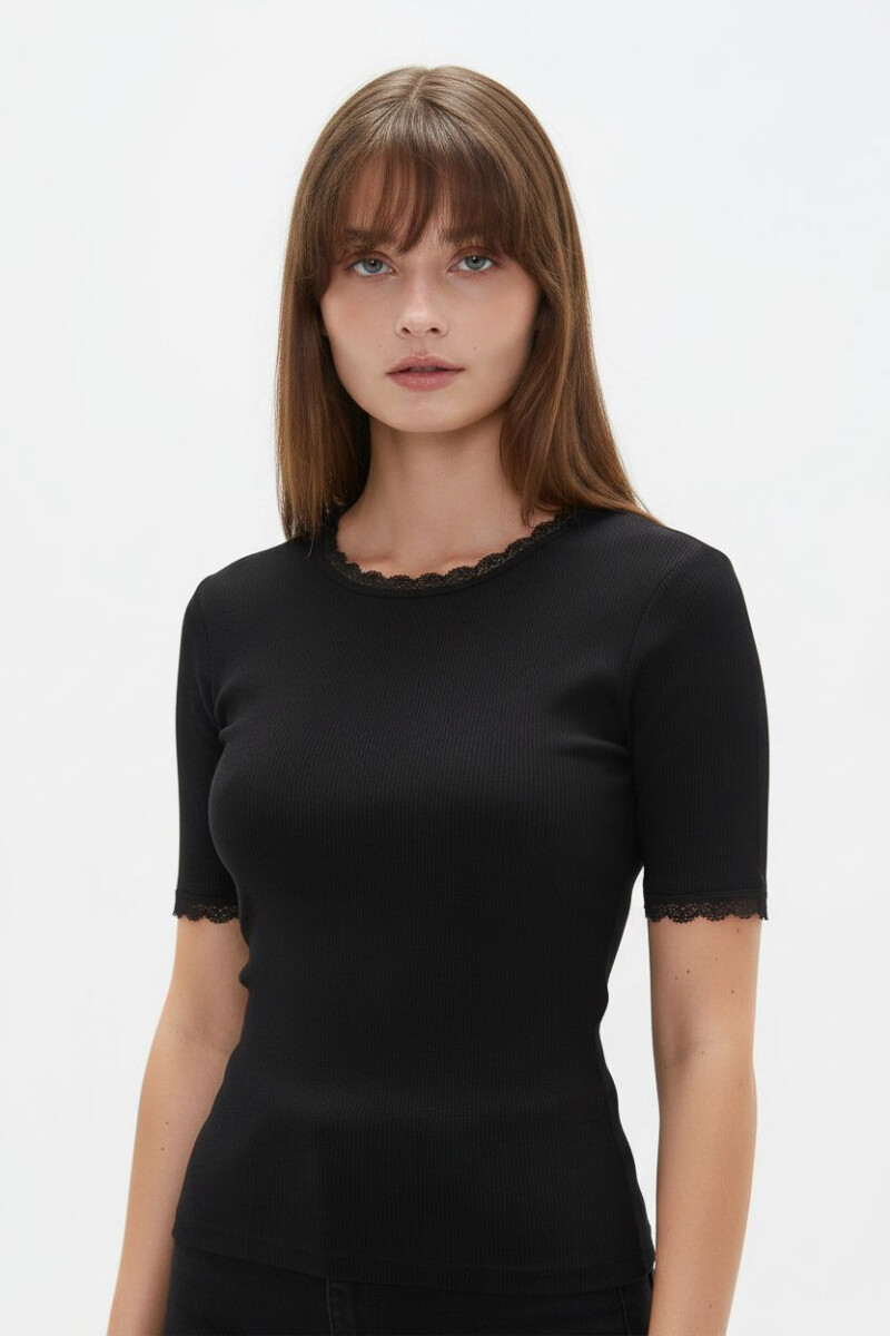 Remera Salpa - Negro 