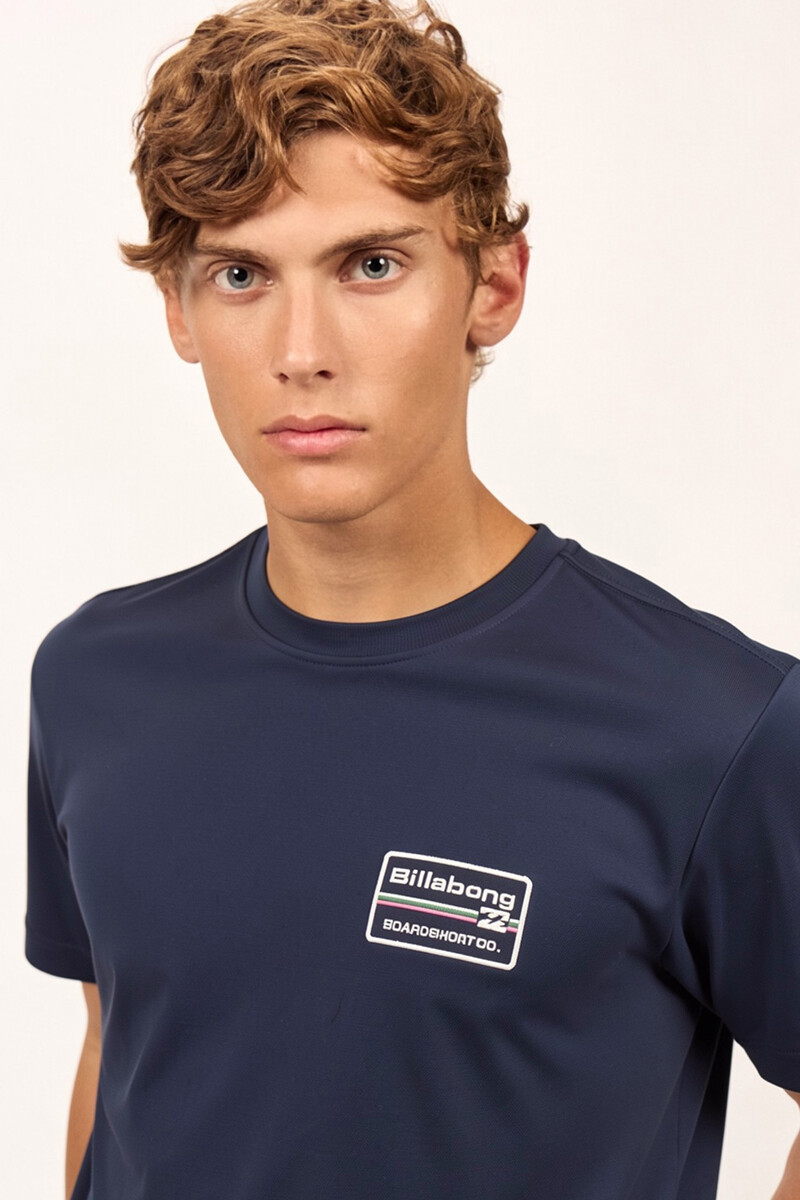 REMERA NEW WALLED TEE Navy