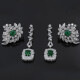 Par de caravanas desmontables oro 18k blanco, brillantes y esmeraldas Par de caravanas desmontables oro 18k blanco, brillantes y esmeraldas