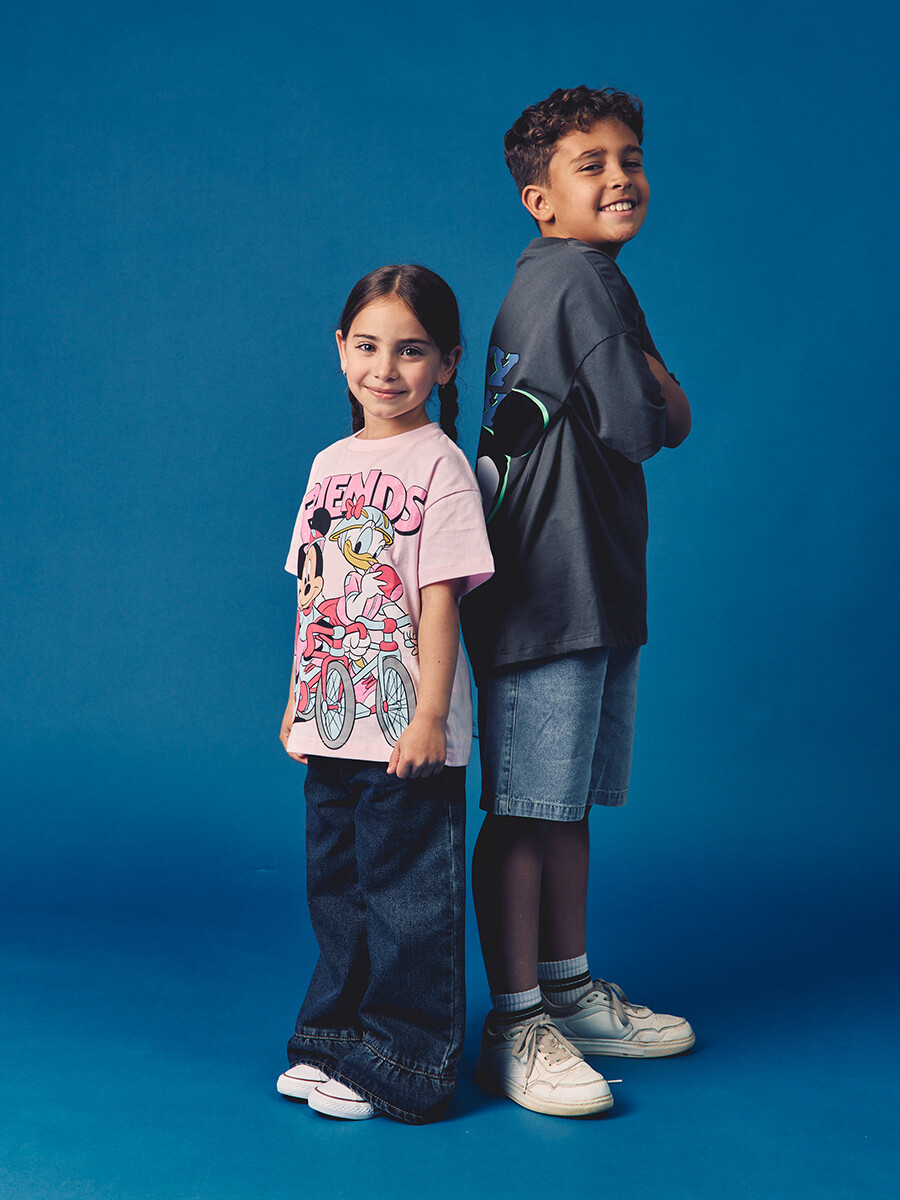 REMERA FRIENDS M&D - ROSA CLARO 