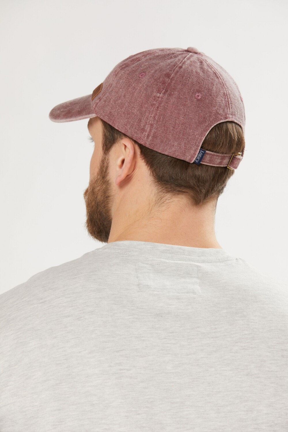 GORRO LONA, DETALLE EN CUERO Bordeaux