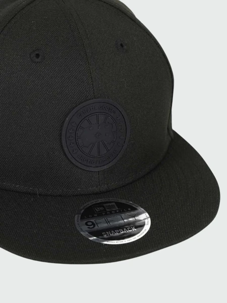Canada Goose -Gorro de poliéster con visera, Artic disc Negro