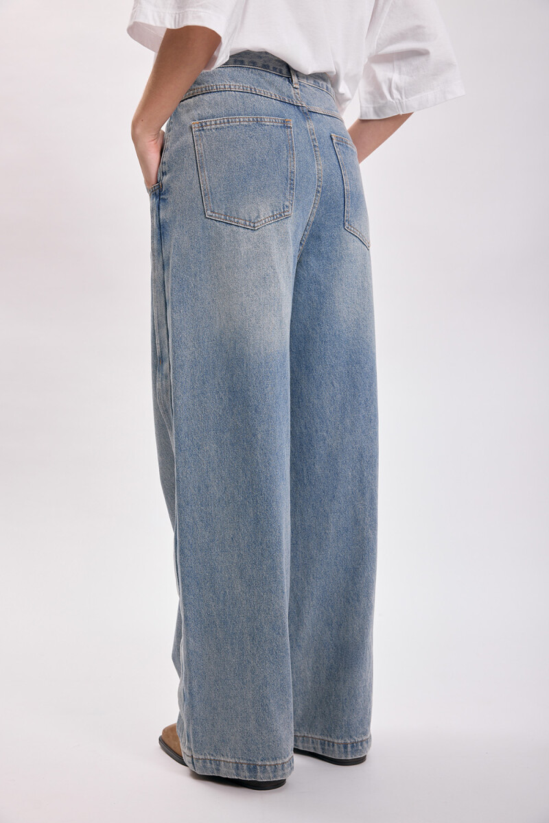Pantalón jean detalle onda Azul Medio