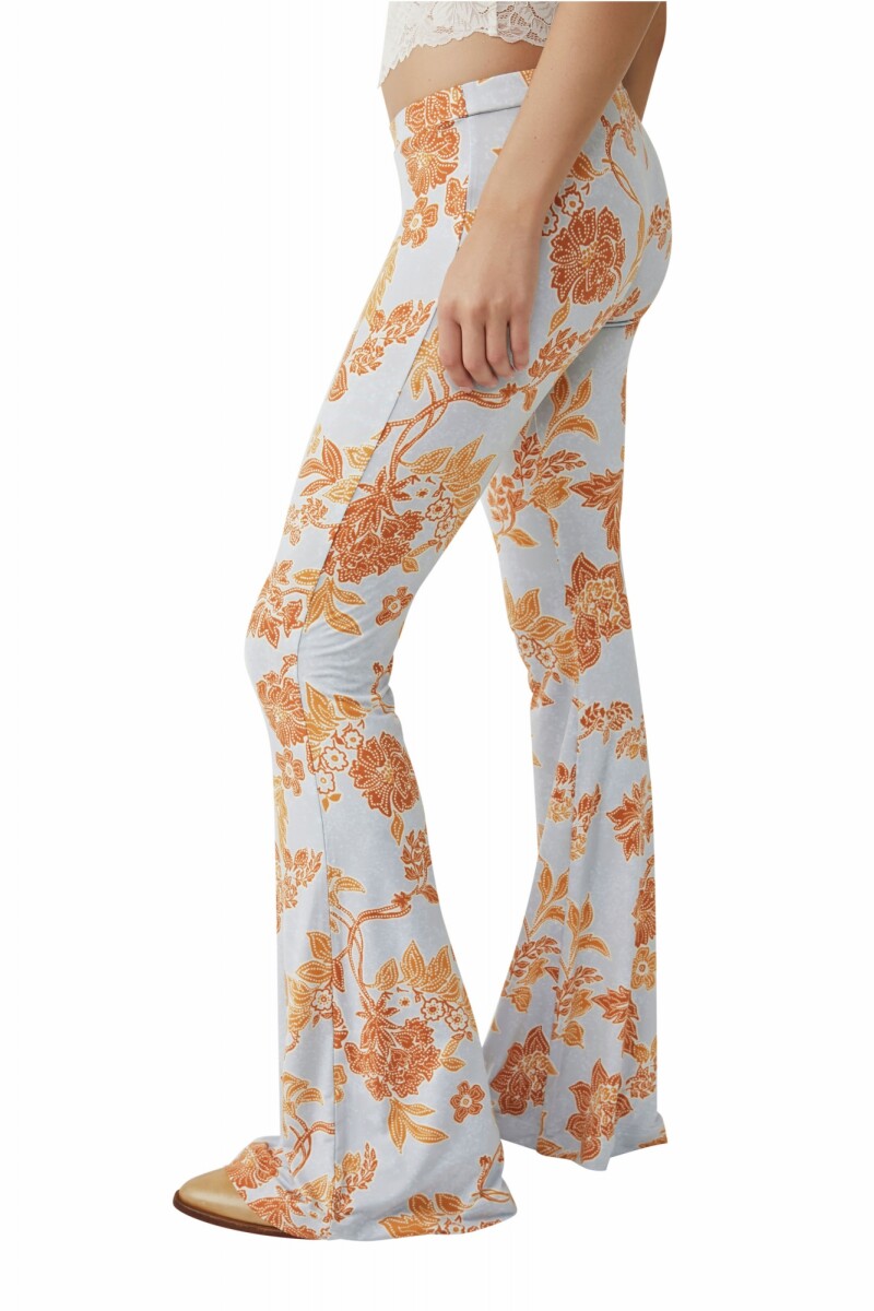 MAKE A STATEMENT FLARE Blanco