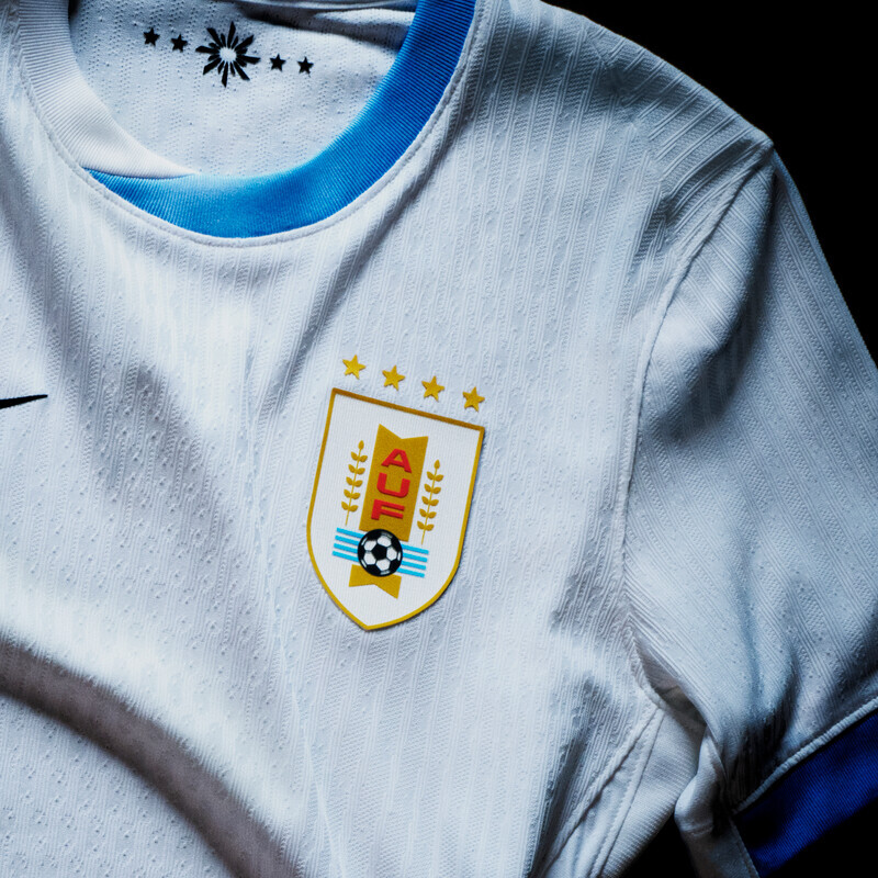 Remera AUF Stadium Camiseta Alternativa de Niños Blanco