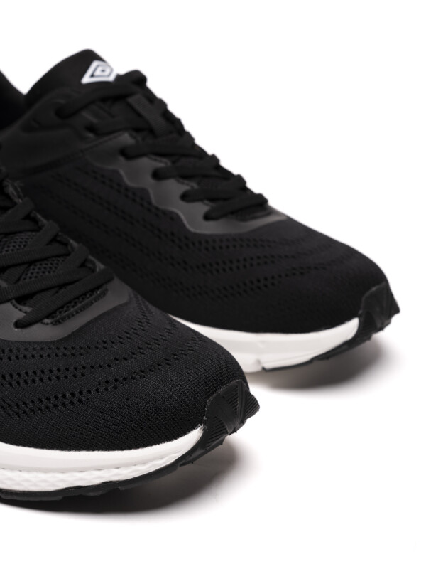 CALZADO FREESTYLE Umbro Hombre 002