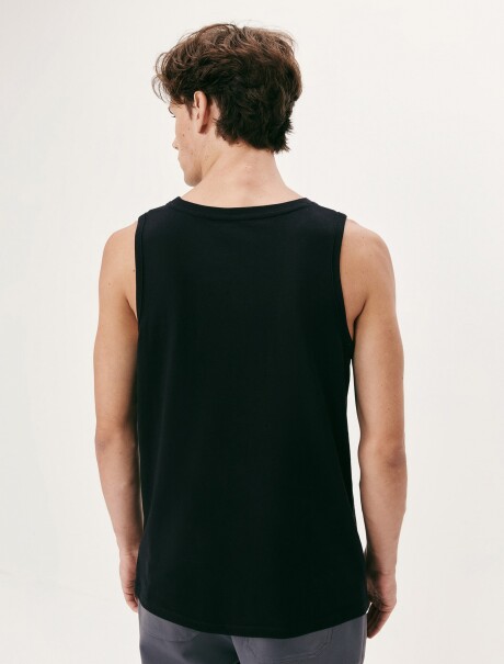 MUSCULOSA BÁSICA WORLD NEGRO