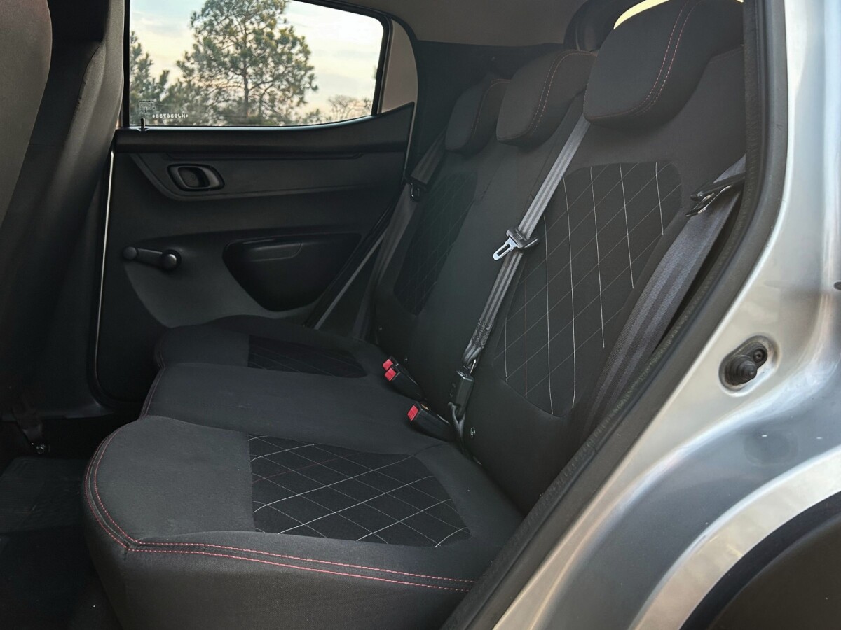 Renault Kwid Zen 1.0 Extra Full | Permuta / Financia Renault Kwid Zen 1.0 Extra Full | Permuta / Financia