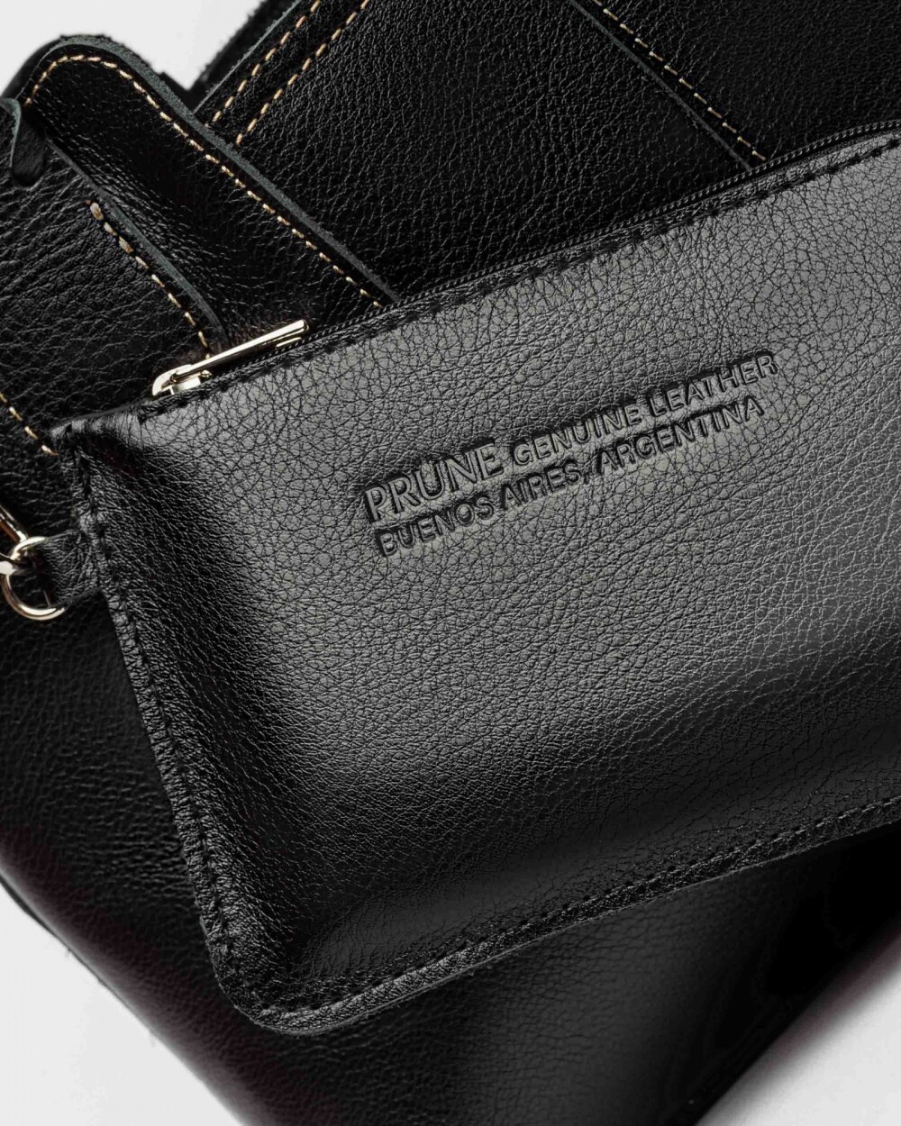 Cartera de mano The Braided en cuero vegetal liso Negro