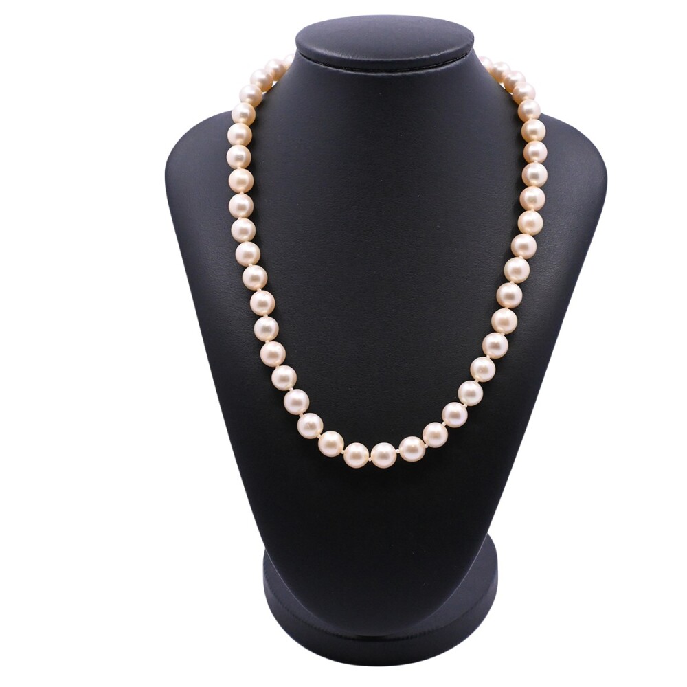 Collar perlas de cultivo y broche oro 18k blanco y brillantes Collar perlas de cultivo y broche oro 18k blanco y brillantes