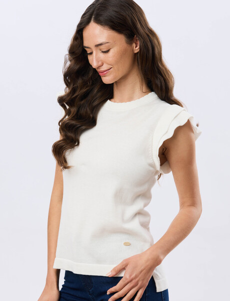 REMERA TEJIDA CON VOLADO Blanco
