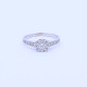 Anillo oro 18k blanco con brillantes. Anillo oro 18k blanco con brillantes.