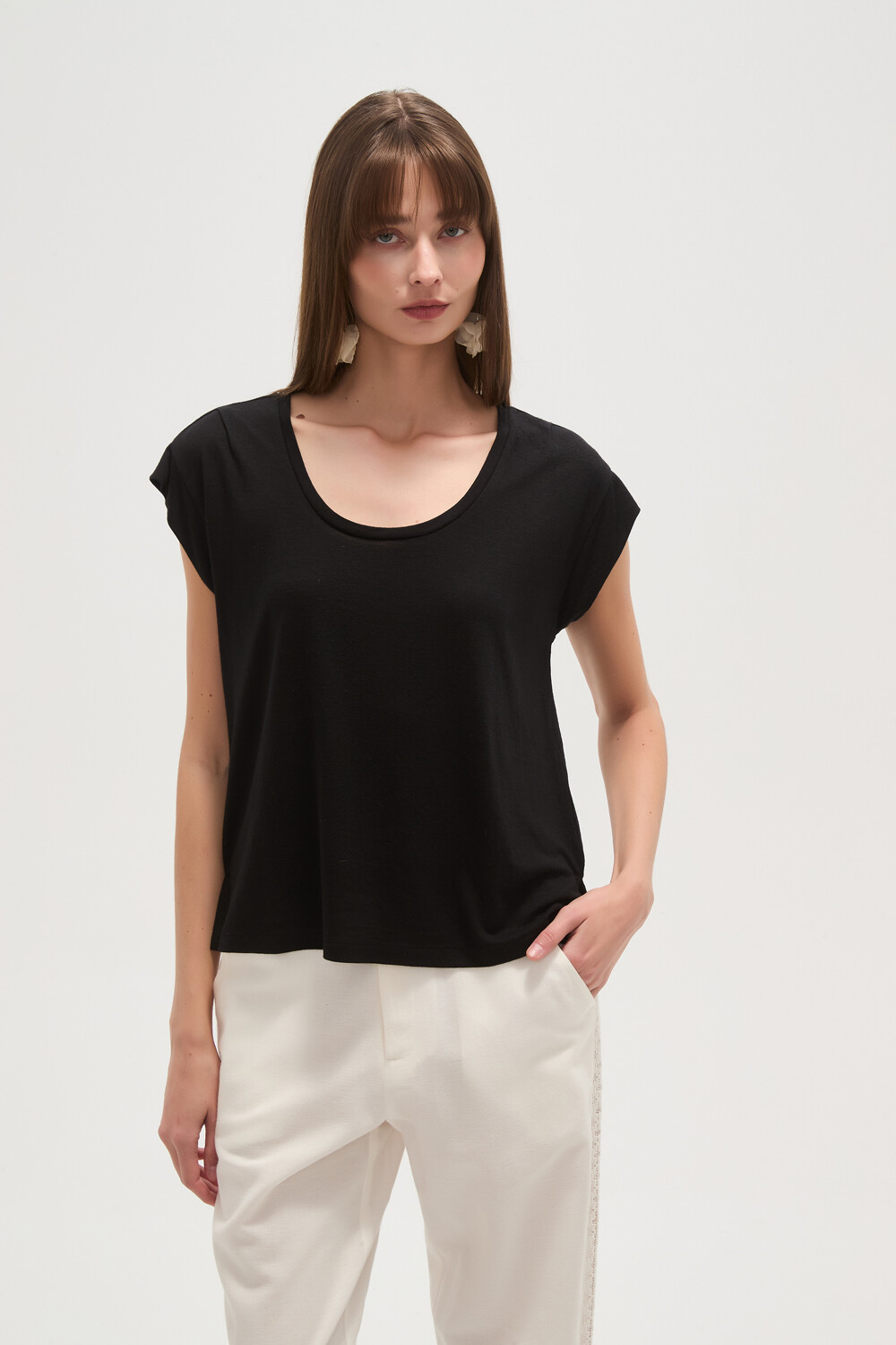 Remera Ailana Negro