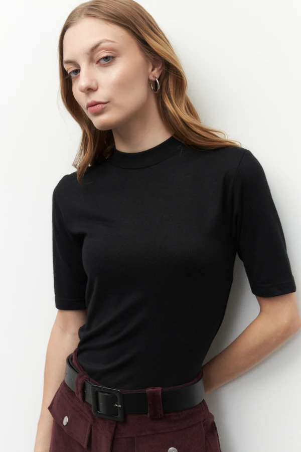 REMERA DAISY Negro