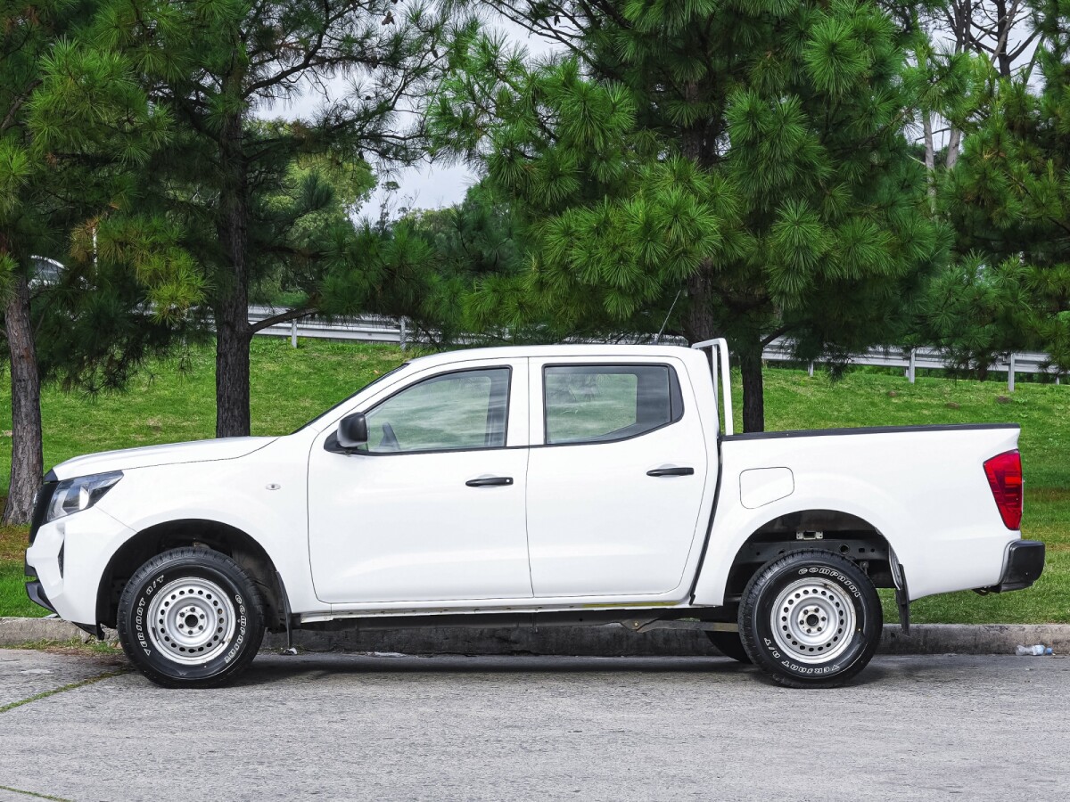 Nissan Frontier NP300 2.5 TDI 4x2| Permuta / Financia Nissan Frontier NP300 2.5 TDI 4x2| Permuta / Financia