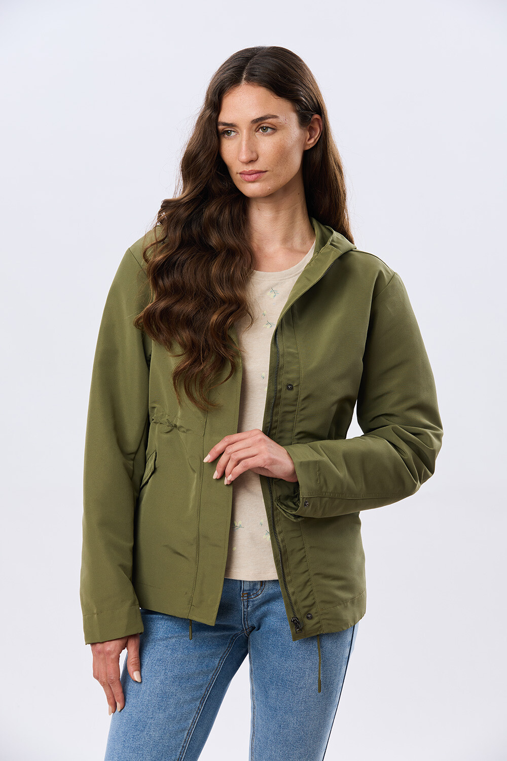 CAMPERA CON CAPUCHA Verde