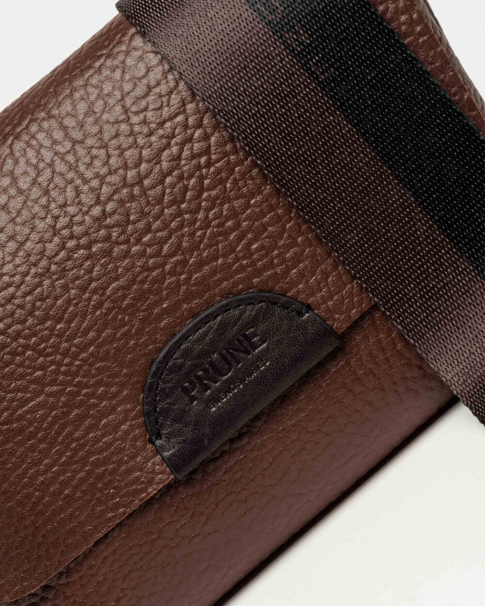 Mini bag Nina en cuero graneado Marron