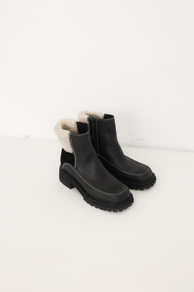 Bota Corderoy Negro
