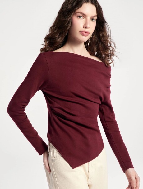 BLUSA ASIMÉTRICA DE MANGA LARGA BORDEAUX