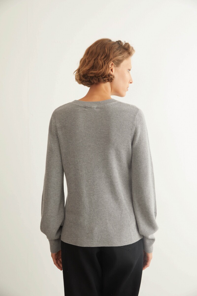 Sweater con calados gris