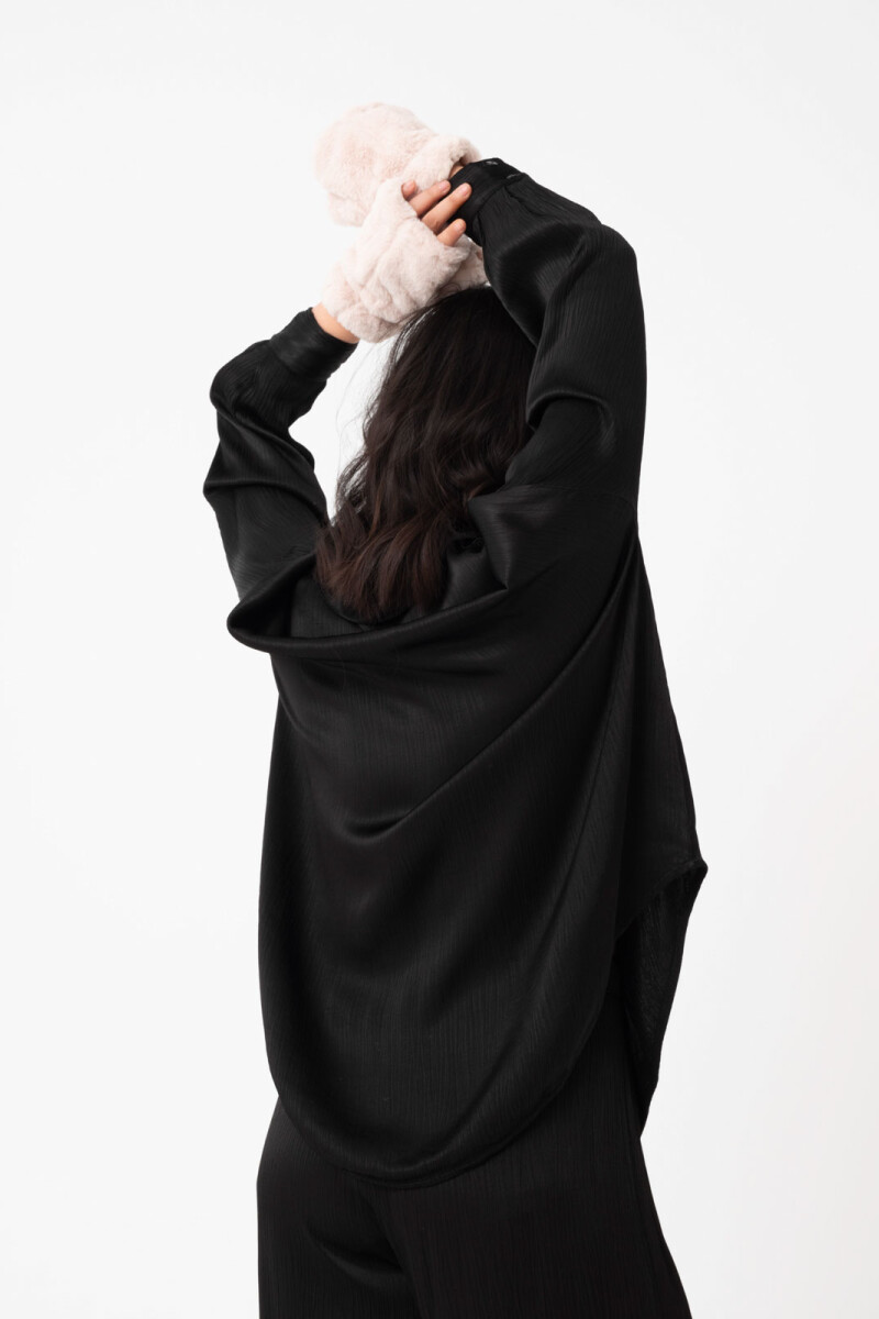 CAMISA DE TEJIDO ARRUGADO Negro
