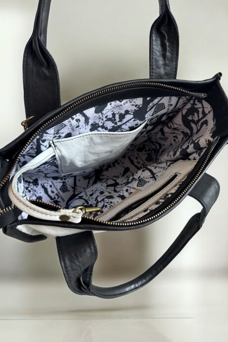 Cartera Tali De Cuero Blanca Y Negra Con Dorado Y Arte Pintado A Mano Cartera Tali De Cuero Blanca Y Negra Con Dorado Y Arte Pintado A Mano