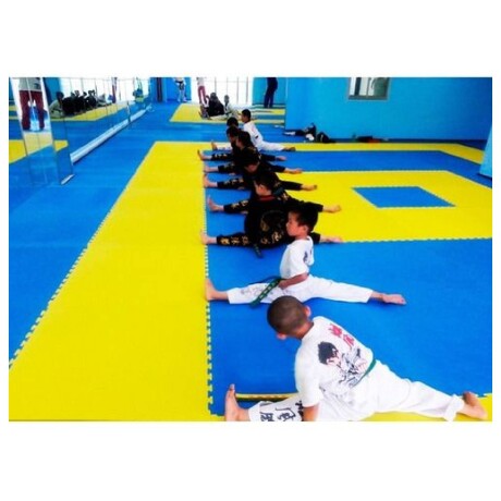 Piso De Goma Eva Tatami Yoga Encastrable 1m X 1m X 2cm Amarillo con Azul