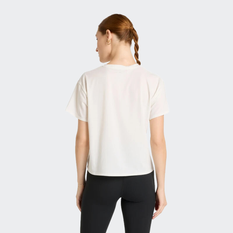 Remera New Balance Drapey Relaxed Beige