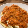Ravioles de Verdura con Salsa Boloñesa