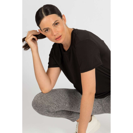 Remera periscope Negro