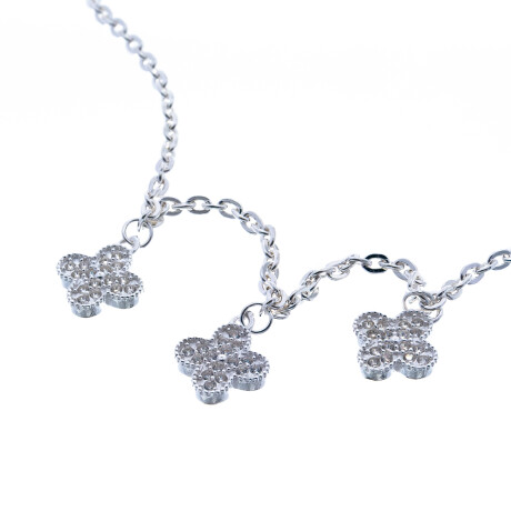 Pulsera de plata 925 con dijes con circonias. Pulsera de plata 925 con dijes con circonias.