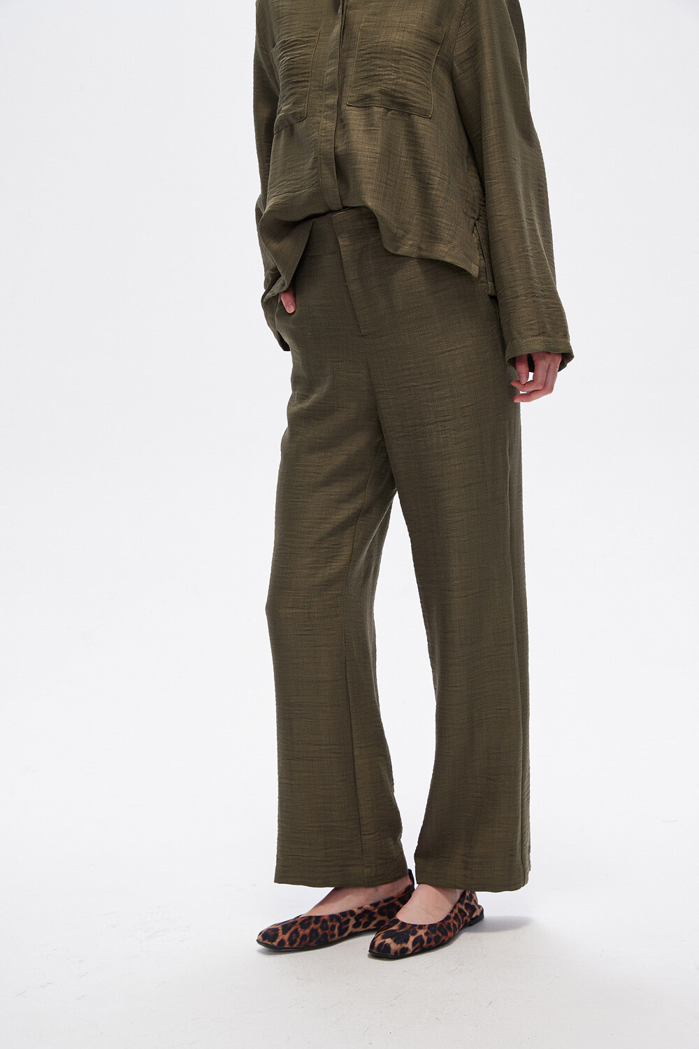 Pantalon Remina Verde Oliva Oscuro