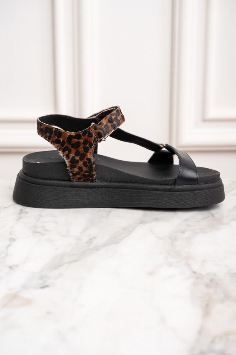 Sandalia Animal Print Cuero - Negro 